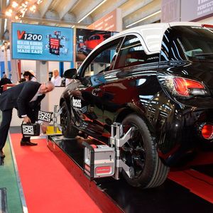 (Holz / kfz-betrieb)