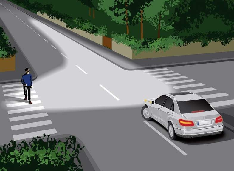 Intelligent Light System – Funktion 5: Das Abbiegelicht sorgt für größere Sicherheit an Kreuzungen. (Archiv: Vogel Business Media)