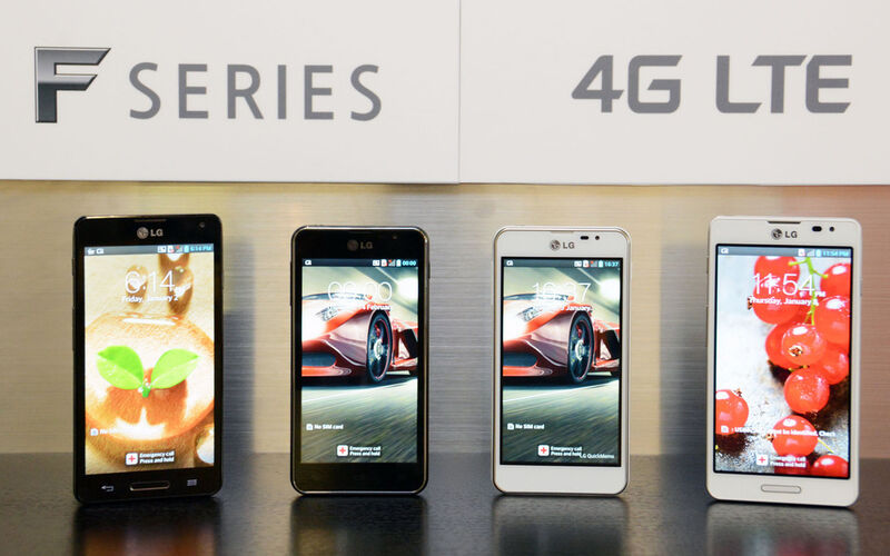 Die Optimus F-Serie von LG soll mit Hilfe von LTE besonders schnell im mobilen Internet unterwegs sein. Die Reihe umfasst zunächst zwei Geräte, Optimus F5 and Optimus F7 (LG)