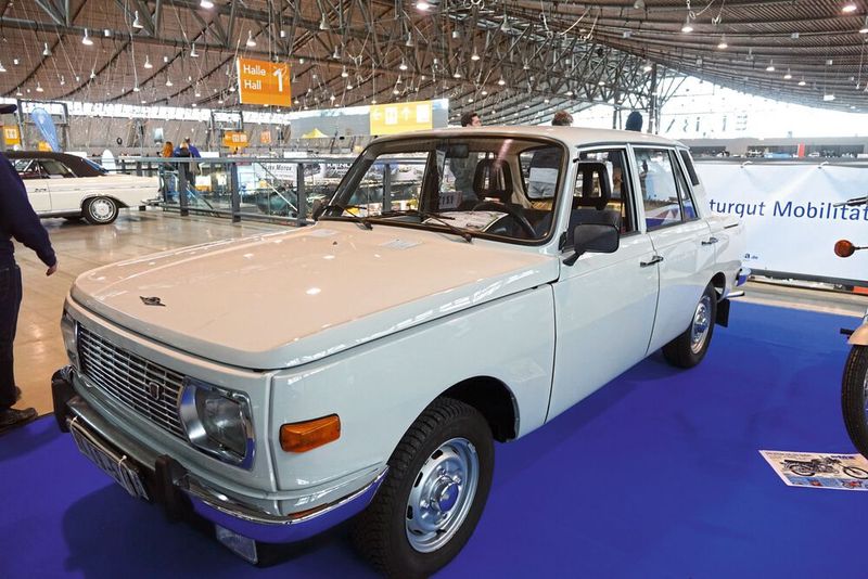 Seltener Anblick in Stuttgart: ein Wartburg als Ostautovertreter. (Bild: Dominsky –  »kfz-betrieb«)