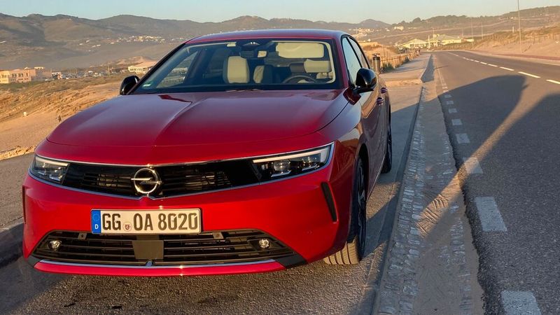 Den Astra L hat Opel in den vergangenen Jahren durchgehend mit 1,5-Liter-Diesel-Option angeboten. Neue Diesel-Motoren sollen das Angebot künftig ergänzen.(Bild:  Rehberg / »kfz-betrieb«)