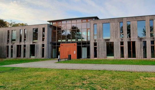 Die DC-CE RZ Beratung GmbH & Co. KG aus Frankfurt am Main ist über das Schwesterunternehmen DC-CE Berlin-Brandenburg GmbH auch im Datencenter-Hotspot Berlin-Brandenburg vertreten.(Bild:  DC-CE RZ-Beratung GmbH & Co. KG)