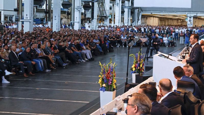 Betriebsversammlung bei VW im Sommer letzten Jahres. (Bild:  Volkswagen AG)