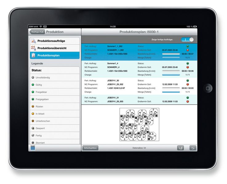 Bild 5: Über das I-Pad können Produktionsleiter oder Geschäftsführer über die Trutops-Fab-App von überall auf der Welt ihre Produktion überwachen. (Bild: Trumpf)