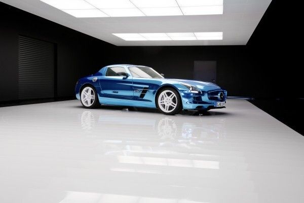 Der Mercedes-Benz SLS AMG Coupé Electric Drive - mit einer Gesamtleistung von 552 kW und einem maximalen Drehmoment von 1000 Nm der stärkste Elektro-Supersportwagen der Welt (Daimler AG)