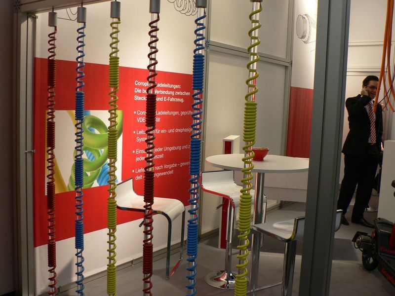 Ladekabel für Elektroautos einmal anders (Archiv: Vogel Business Media)