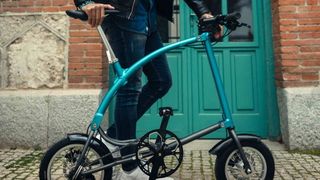 Dank des einfachen Aufbaus ist das Ossby Curve auch optisch interessant.  (Bild: Ossby)