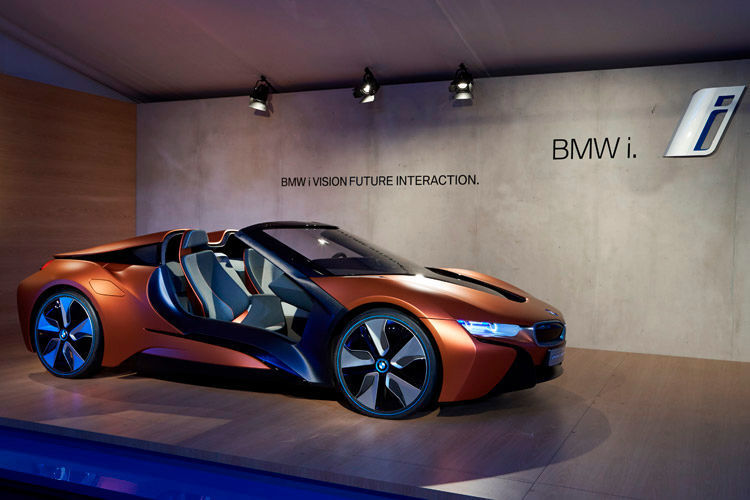 Basis ist eine offene Variante des Hybridsportwagens i8. (Foto: BMW)