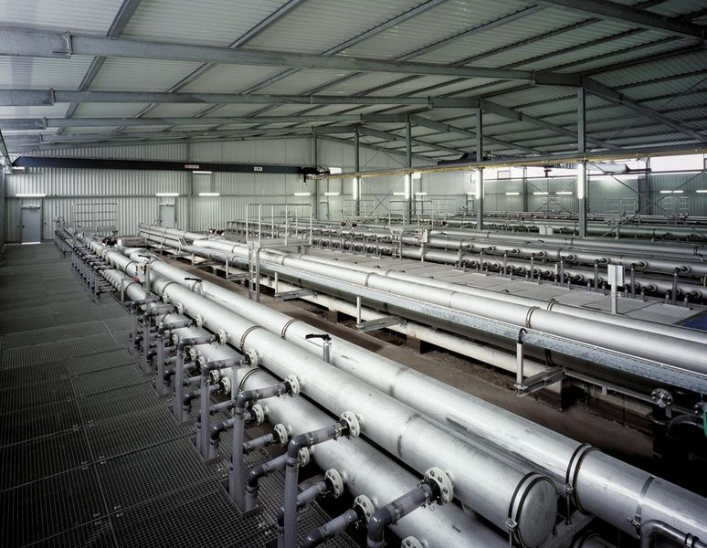 Die Membranfilterhalle im Klärwerk des Erftverbands bei Köln (Bild: Erftverband)