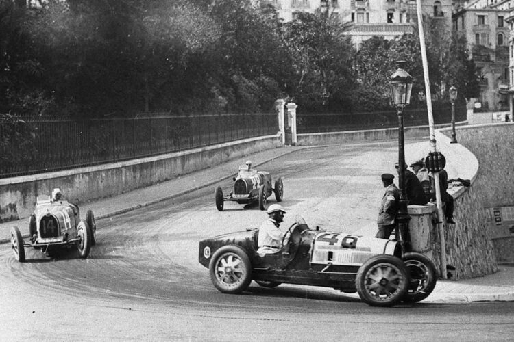 Renneinsatz in Monte Carlo: Der Bugatti T35 war regelmäßiger Gast bei berühmten Grand Prix oder Straßenrennen wie Targa Florio und Mille Miglia. Mehr als 2.000 Mal standen T35-Pilot auf dem Siegerpodest.  (Foto: Bugatti)