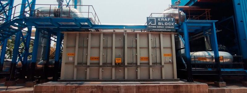 Tata Steel nutzt in einem Projekt bereits thermische Energiespeicher, um Abwärme aus der Sinterkühlung zwischenzuspeichern. Das spart 120 GWh Gas pro Jahr.(Bild:  Kraftblock)