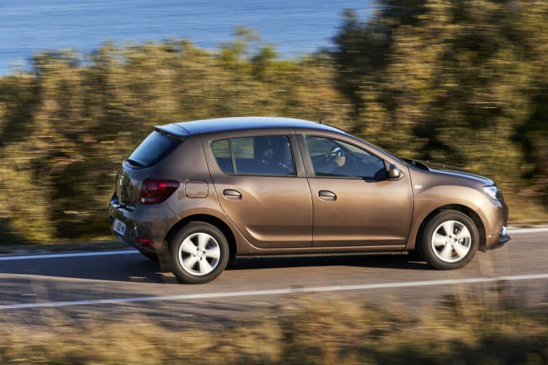 ... der Dacia Sandero Stepway TCe 90 Start&Stop Celebration mit 38 Punkten und ... (Dacia)