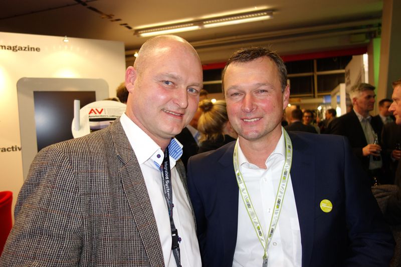 Schleswig-Holstein in Amsterdam (l.) Thore Peters , AG Neovo und Frank Aßmann, Kern & Stelly                                (IT-BUSINESS)