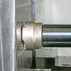 Der «Micromill»-Schlichtfräser «6F6S063R00» im Einsatz beim Schlichten von Flächen in Guss und Stahl. (Bild: Ingersoll)