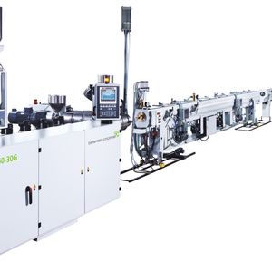 Exemplarisch für das Equipment in China: Extrusionslinie für die Produktion von Dreischicht-Rohren aus Polyolefinen, wie etwa HDPE.