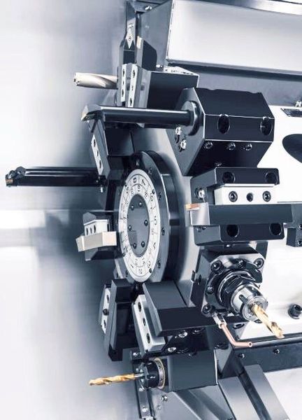 The 12-position turret with 24 indexable stations saves on frequent refitting and allows machining of complex workpieces without stopping to change tools. (Hwacheon)