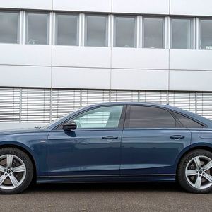 Mit 5,19 Metern Länge ist der A8 alles andere als klein, doch die Konkurrenz streckt sich mittlerweile um 20 Zentimeter länger (BMW 7er).(Bild:  Rosenow – VCG)