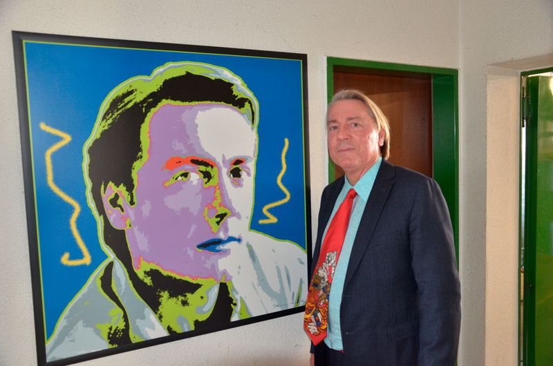 Björn Gunnar Lefnaer ist nicht nur erfolgreicher Unternehmer, sondern auch ein Kunstliebhaber. Dieses Bild zeigt den Geschäftsmann selbst. (Jablonski)
