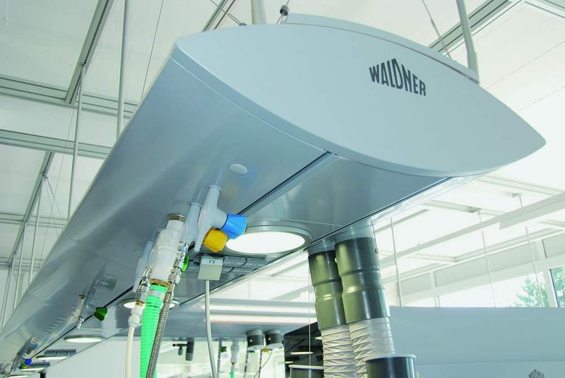  1  Die Medienflügel erlauben eine genau abgestimmte Versorgung mit Strom, Wasser und Gas. (Archiv: Vogel Business Media)