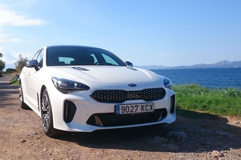 Schon in der Grundausstattung hat der Neue vieles an Bord, was bei anderen Herstellern Aufpreis kostet. (Wehner / »kfz-betrieb«)