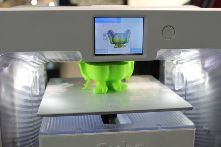 Auch das gab es auf der Moulding Expo zu sehen: ein A… mit Ohren, hergestellt auf einem 3D-Drucker. (Bild: Schulz)