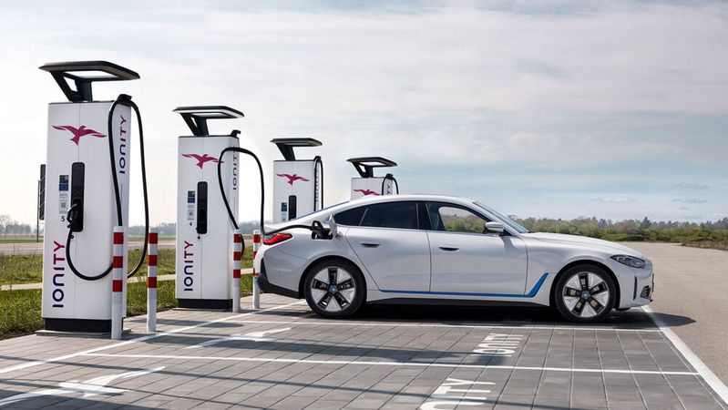 BMW hat die Verkäufe seiner Elektromodelle gesteigert. (Bild:  BMW)