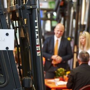 „Sold“ - das liest ein Gebrauchtmaschinenhändler gern.