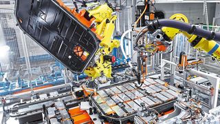 Künftig soll ein Batteriepass für mehr Transpararenz bei der Produktion von E-Auto-Batterien sorgen. (Bild: Audi)