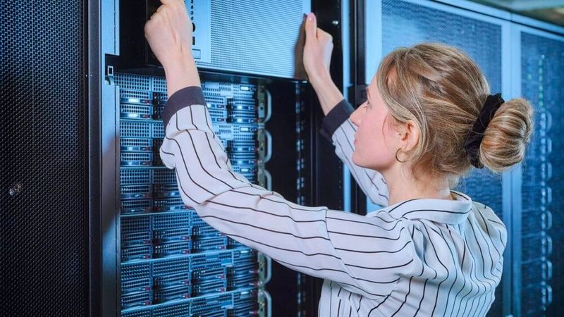Strategische Partnerschaft: IONOS und Q.ANT wollen künftig beim photonischen Rechnen zusammenarbeiten.(Bild:  Q.ANT)
