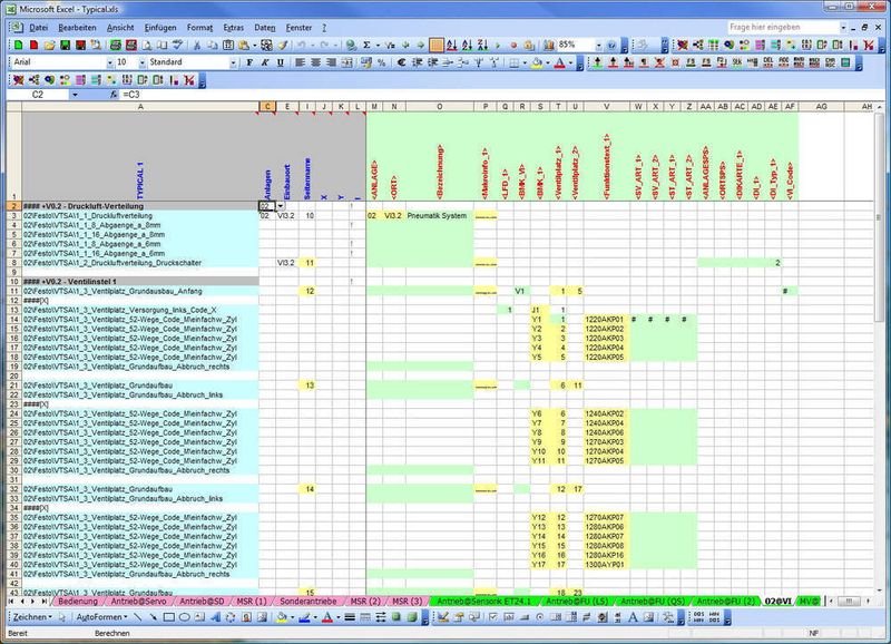 Der Schaltplangenerator sichert den hohen Grad an Standardisierung,   alle Kenngrößen wie Betriebsmittelkennzeichen, Funktionstexte, Artikelnummern, Kabeltypen und Eigenschaften eines Projektes lassen sich variabel beschreiben und steuern. (Archiv: Vogel Business Media)