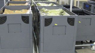 In seinem Schweinfurter Lager nutzt ZF Sachs 1480 faltbare Großladungsträger von Schoeller Arca Systems. Bild: Schoeller Arca Systems (Archiv: Vogel Business Media)