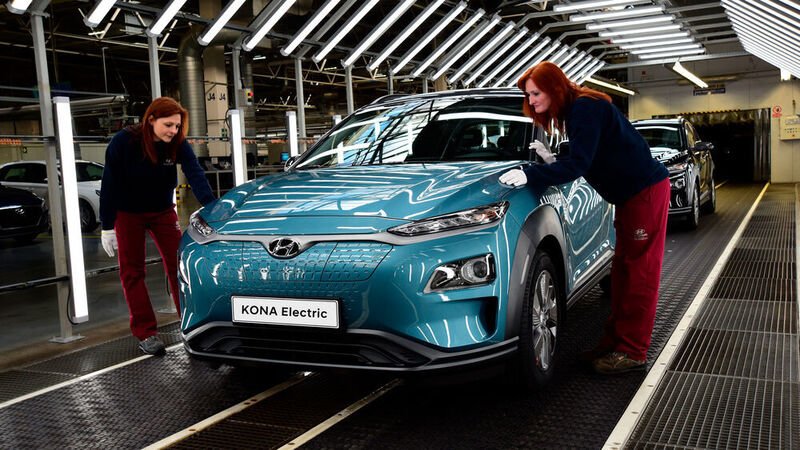 Platz 5: Hyundai hatte schon vor den aufgestockten Förderprämien Lieferprobleme. Deshalb wurde der Produktionsstandort in Tschechien für den Kona EV ausgebaut. Die Koreaner konnten vergangenes Jahr 65.075 Stück verkaufen. (Hyundai)
