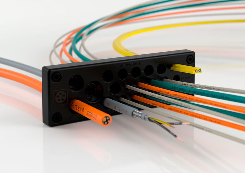 Die Kabelmehrfacheinführung Skintop Multi zeichnet sich durch eine kompakte Bauweise und platzsparende Anordnung am Schaltschrank aus. (Bild: Lapp Kabel)