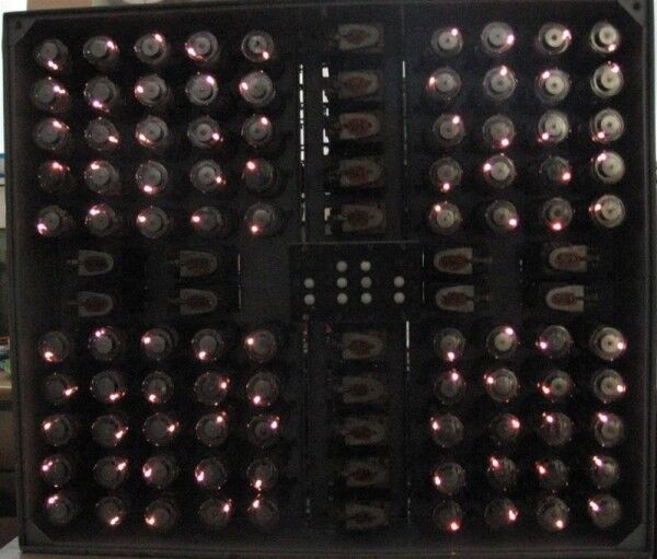 Zählröhren des WITCH während der Restaurierungsarbeiten 2010 (Bild: TNMOC)