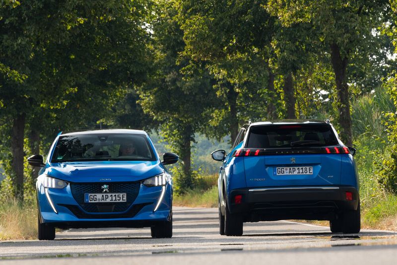 Die Basisvariante „Active“ hat bereits einige Ausstattungsoptionen und kostet gut 34.000 Euro. (Bild: Peugeot/Markus Heimbach)