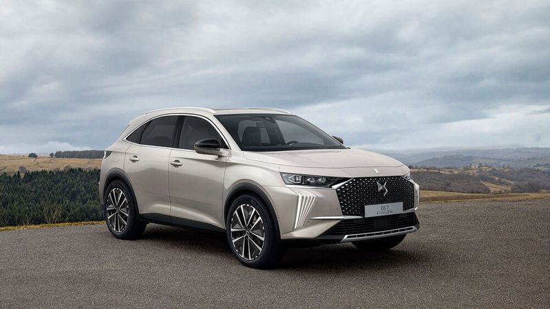 Der DS 7 Vauban basiert auf dem DS 7 E-Tense 4x4 300 (im Bild). Der DS 7 Vauban basiert auf dem DS 7 E-Tense 4x4 300 (im Bild).