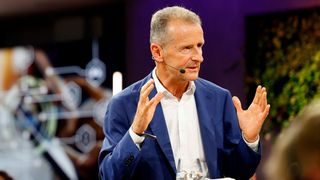 Herbert Diess bleibt Volkswagen-Chef und soll sich künftig noch gezielter um die Software-Einheit Cariad kümmern. (Volkswagen)