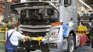 Optimale Prozesse: IBM verbesserte die Produktionslogistik am Mercedes-Benz-Standort Wörth.  (Bild: Daimler)