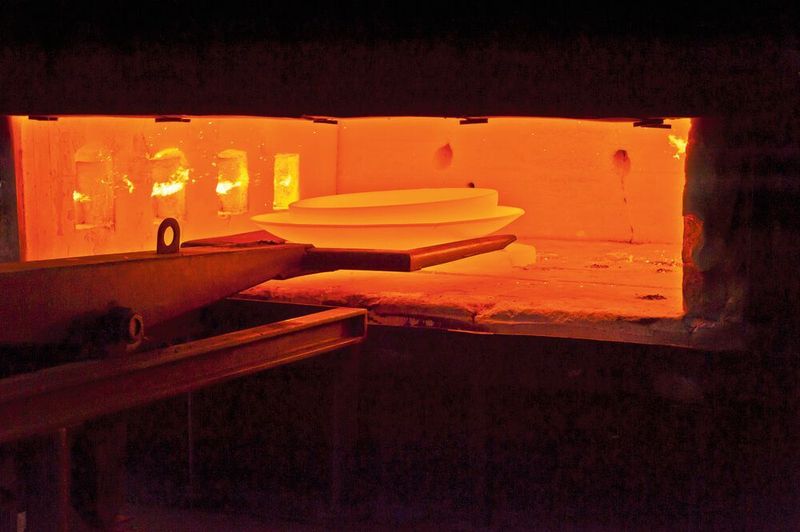 AM-Lock-Paletten sind bis 650 °C wärmebeständig. So können gedruckte Teile ohne vorgängige Trennung von der Palette direkt in den Glühofen. (pL Lehmann)