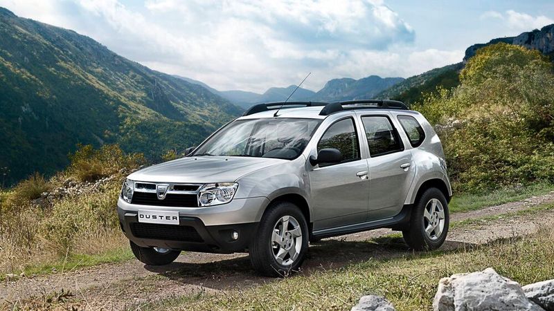Am Ende des Erfolgsjahres 2009 mit allein über 85.000 Dacia-Zulassungen in Deutschland debütierte der Duster als billigster SUV seiner Klasse. Hierzulande wurden bislang 242.512 Fahrzeuge abgesetzt, davon 175.202 Benziner und 67.310 Diesel (Stand 2023).(Bild:  Dacia)