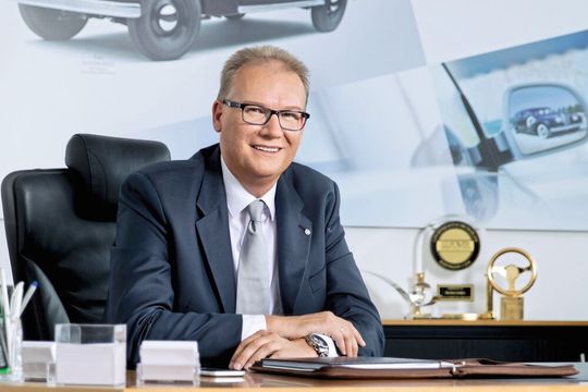 Frank Jürgens ist Sprecher der Geschäftsführung von Skoda Auto Deutschland. Er will mit dem Fabrikat auch 2020 Geld verdienen – und die Händler sollen das auch. Neben dem Corona-Virus birgt das Jahr allerdings einige Herausforderungen.(Bild:  Skoda)