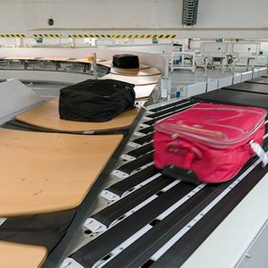 Die zustandsorientierte Wartung von Förderbändern beugt Anlagenstillständen vor und vermeidet so kostspielige Betriebsunterbrechungen. (Bild:  Andreas Messner)