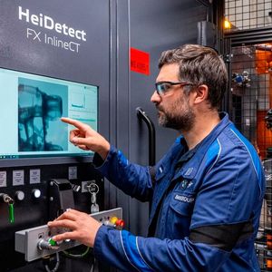 E-Motorengehäuse im CT-Scan: Innerhalb von 42 Sekunden werden 2ͅ.400 Einzelaufnahmen zur KI-gestützten Qualitätssicherung erstellt.(Bild:  BMW)