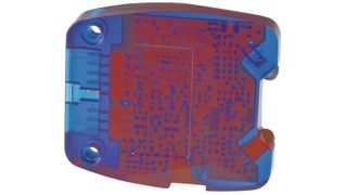 Das Direktumpritzen einer Sensoreinheit mit duroplastischem Kunststoff schützt die Elektronik nicht nur vor Umgebungseinflüssen, sondern rationalisiert auch die Fertigung der kompletten Baugruppe.  (Bild: Huonker)