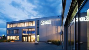 DBK EMS ist in Rülzheim beheimatet und sieht sich nicht als simpler Dienstleister, sondern als Mitdenker. (Bild: niko design / DBK)