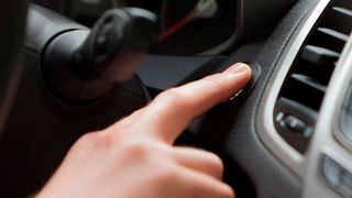 Autos, die sich schlüssellos öffnen oder starten lassen, bergen ein höheres Diebstahlrisiko. (Foto: Ford)