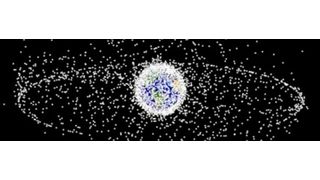 Weltraumschrott im Orbit. (NASA/728145)