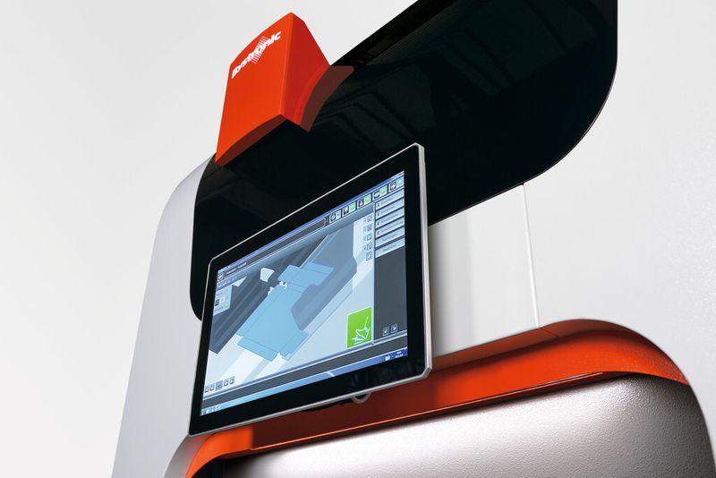 Impressionen von der Abkantmaschine Xpert 40. (Bild: Bystronic)