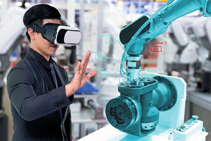 Im Zuge von Industrie 4.0 und der steigenden Roboterdichte ergeben sich neue Arbeitsfelder und Berufe. (©zapp2photo - stock.adobe.com)