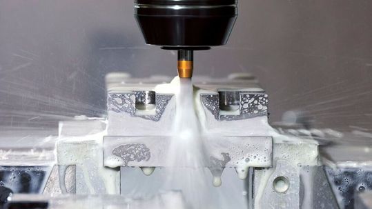 Les spécialistes de l'usinage se réunissent à nouveau avec les fabricants suisses d'outils pour présenter leurs technologies innovantes au moyen de 14 exposés.(Source :  Swissmem)